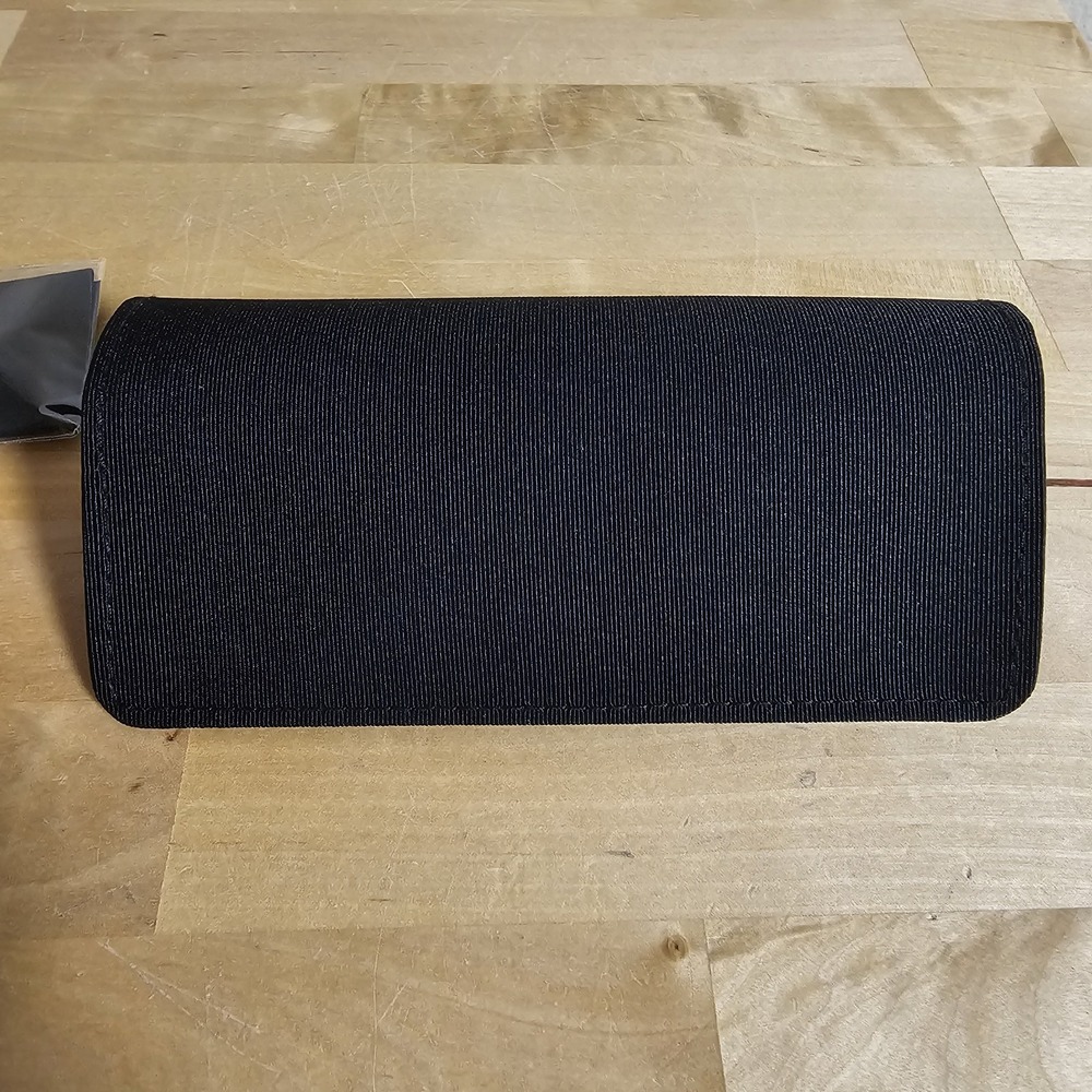 Dolce &‎ Gabbana Eye/Sun Glasses Case Black Soft Velvet Lining W/ Cleaning Cloth - Picture 2 of 4